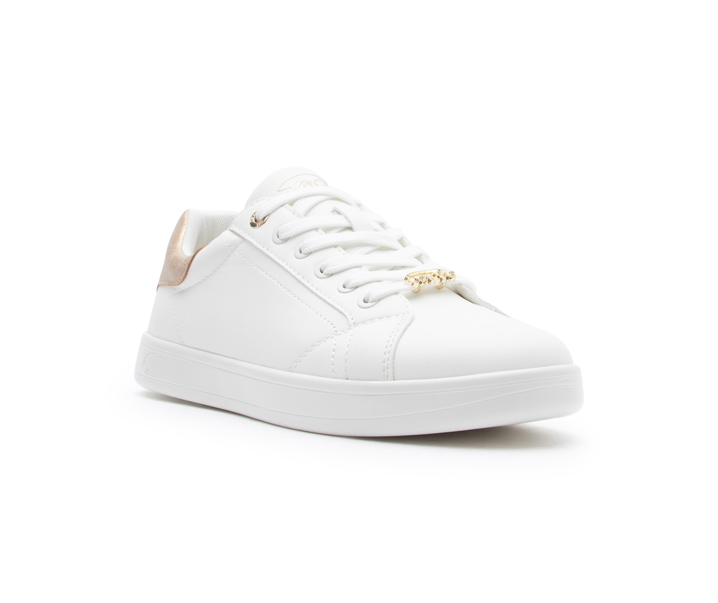SMOVE Accent Tanzsneaker in Weiss Gold von Dancing Queens mit goldener Ferse und Charm, auf weissem Hintergrund.
