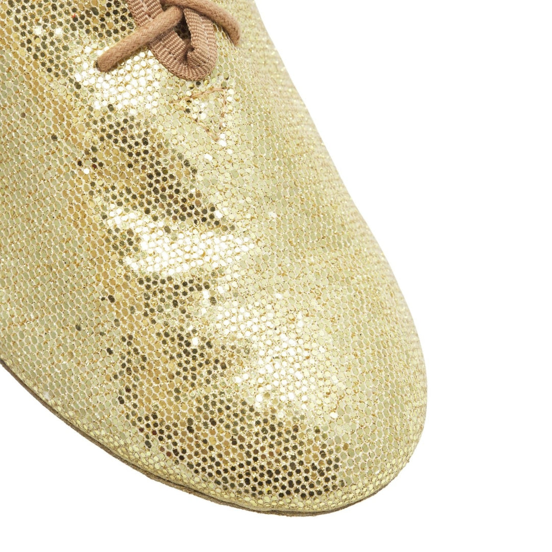 Nahaufnahme von Rumpf JZE79 So Danca Jazzschuhen in Gold mit glänzendem Obermaterial und einer braunen Spitzenschleife.