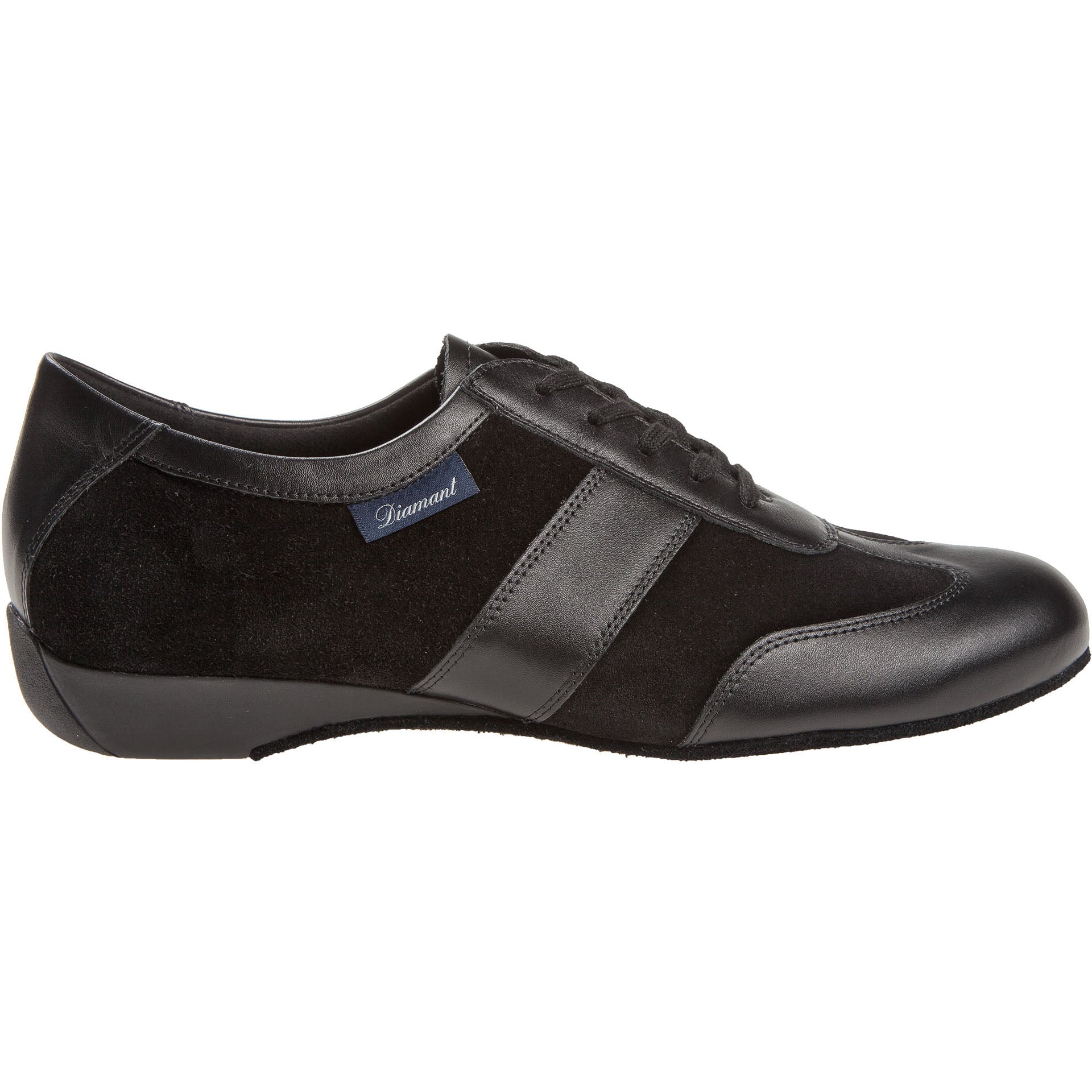 Black Diamant 123 Tanzsneaker in Schwarz mit Schnürverschluss, blauem Etikett und Chromledersohle für geschmeidige Bewegungen.