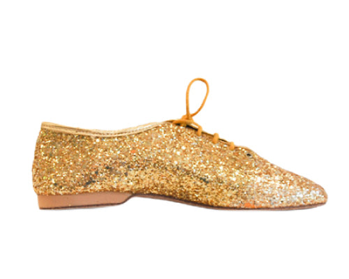Der Jazzschuh „550 Gold Cristal“ von Dancing Queens schimmert in Gold und ist mit Schnürsenkeln versehen.