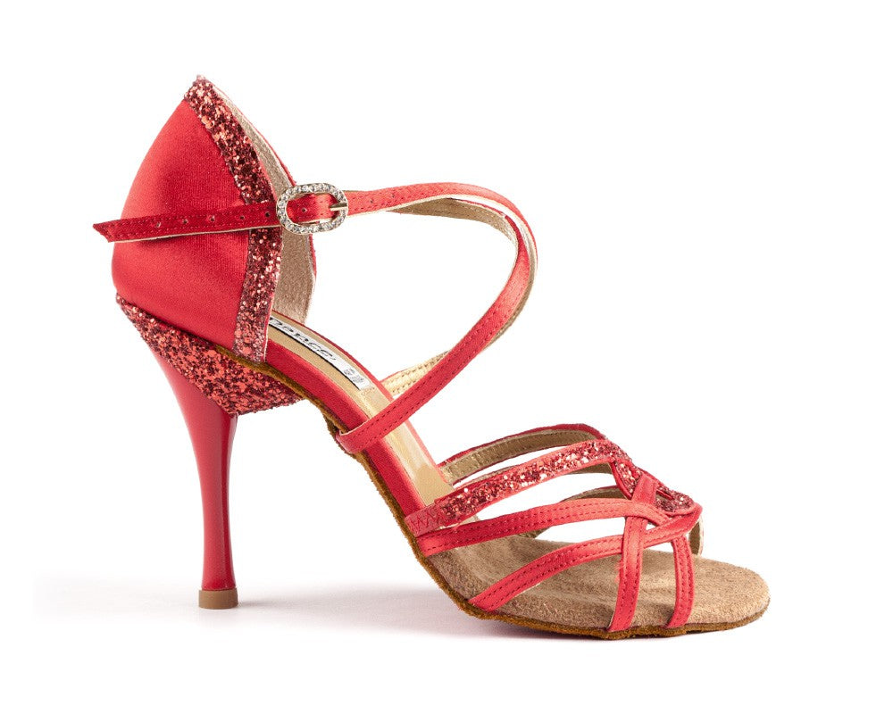 Portdances PD800 Net Tanzschuhe aus rotem Satin mit Glitzerabsatz und Riemen, Schnallenverschluss.