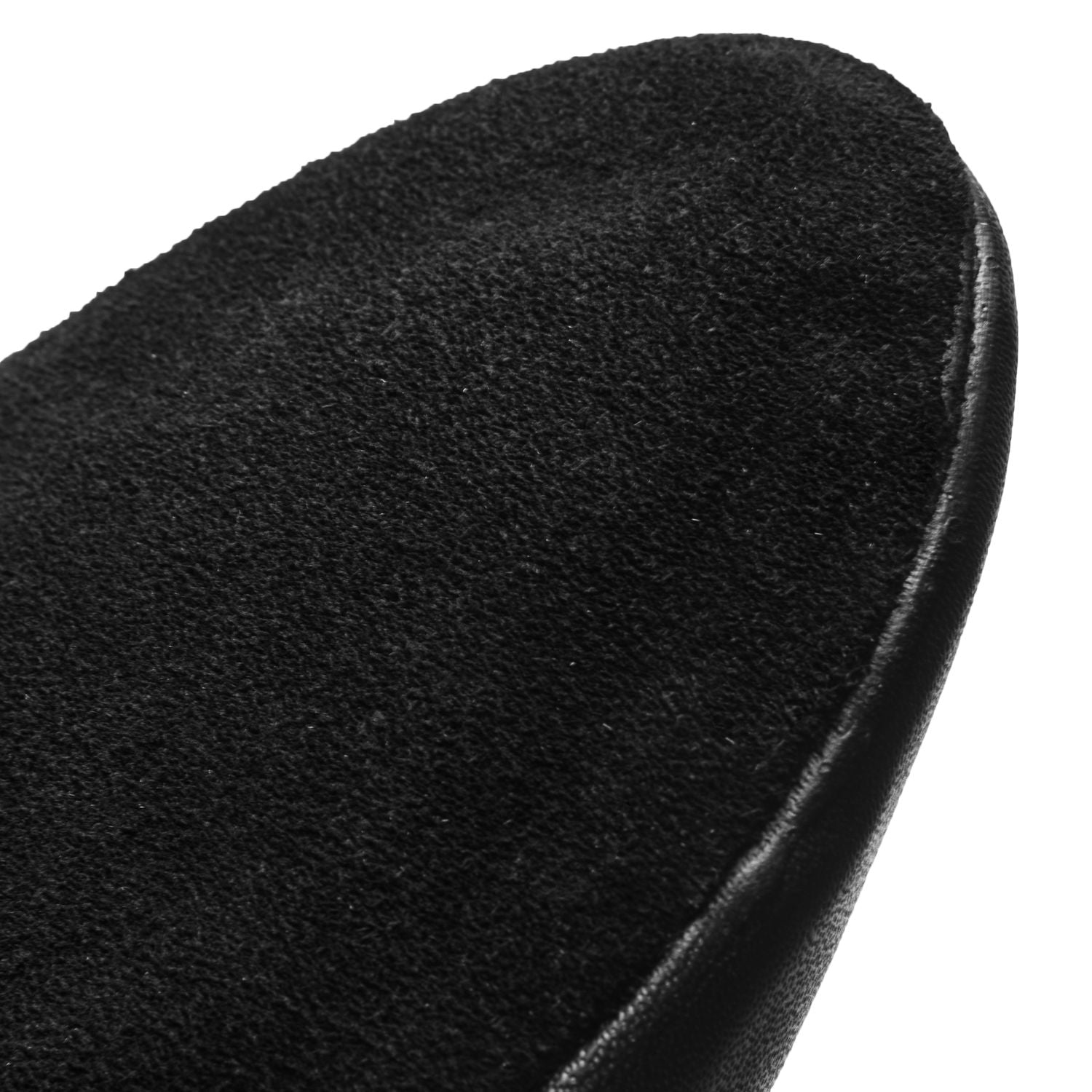 Nahaufnahme der 1260 Basic I Schwarz Jazzschuhe-Sohle von Rumpf mit strukturierten Details für ultimativen Tragekomfort.